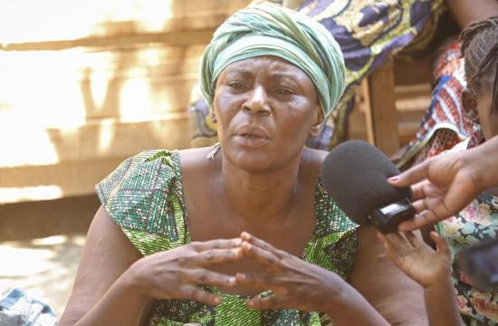 le premier ministre assiste la famille de la fille morte dans l'accident causé par le véhicule de la minusca